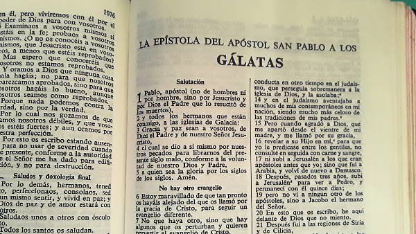 La Biblia Libro De La Epístola Del Apóstol San Pablo A Los Gálatas